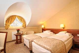 Отель Centuria Hotel & Natural Spa Огродзенец Классический двухместный номер с 1 кроватью-1